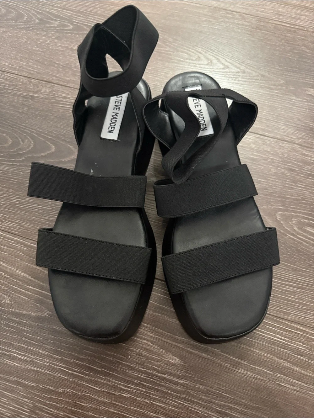 Steve Madden Black Platform Sandal with Elastic Straps SASHES 8m